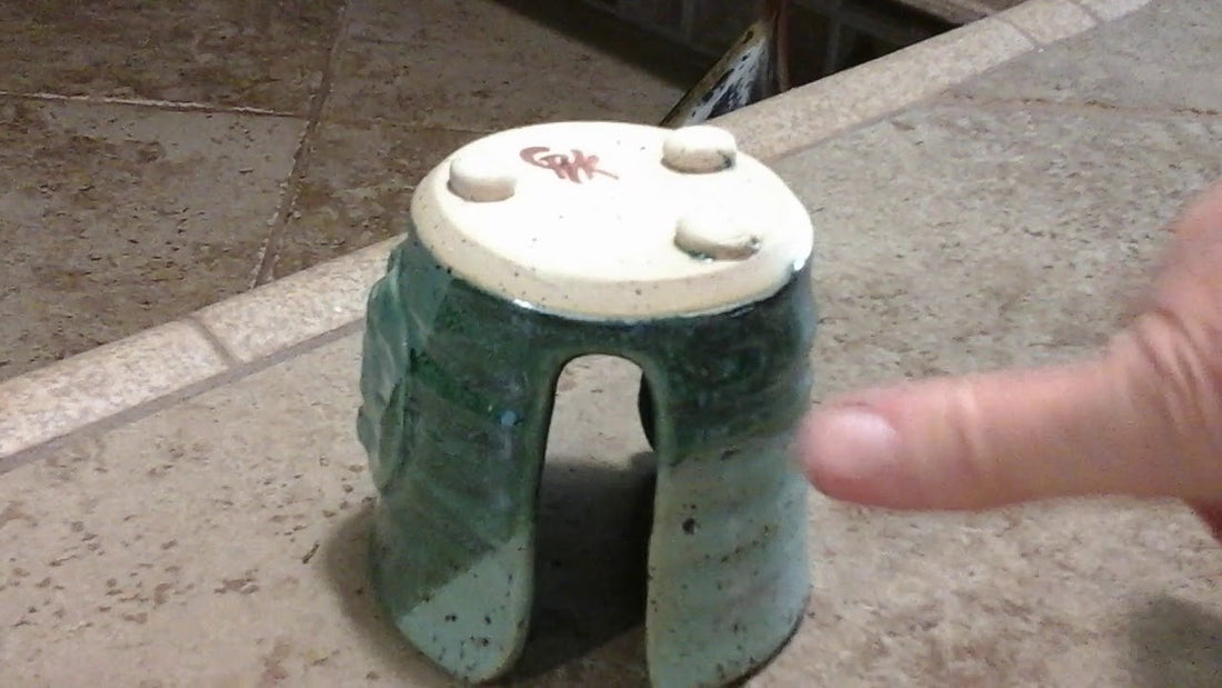 Description of how I make a footed sponge holder